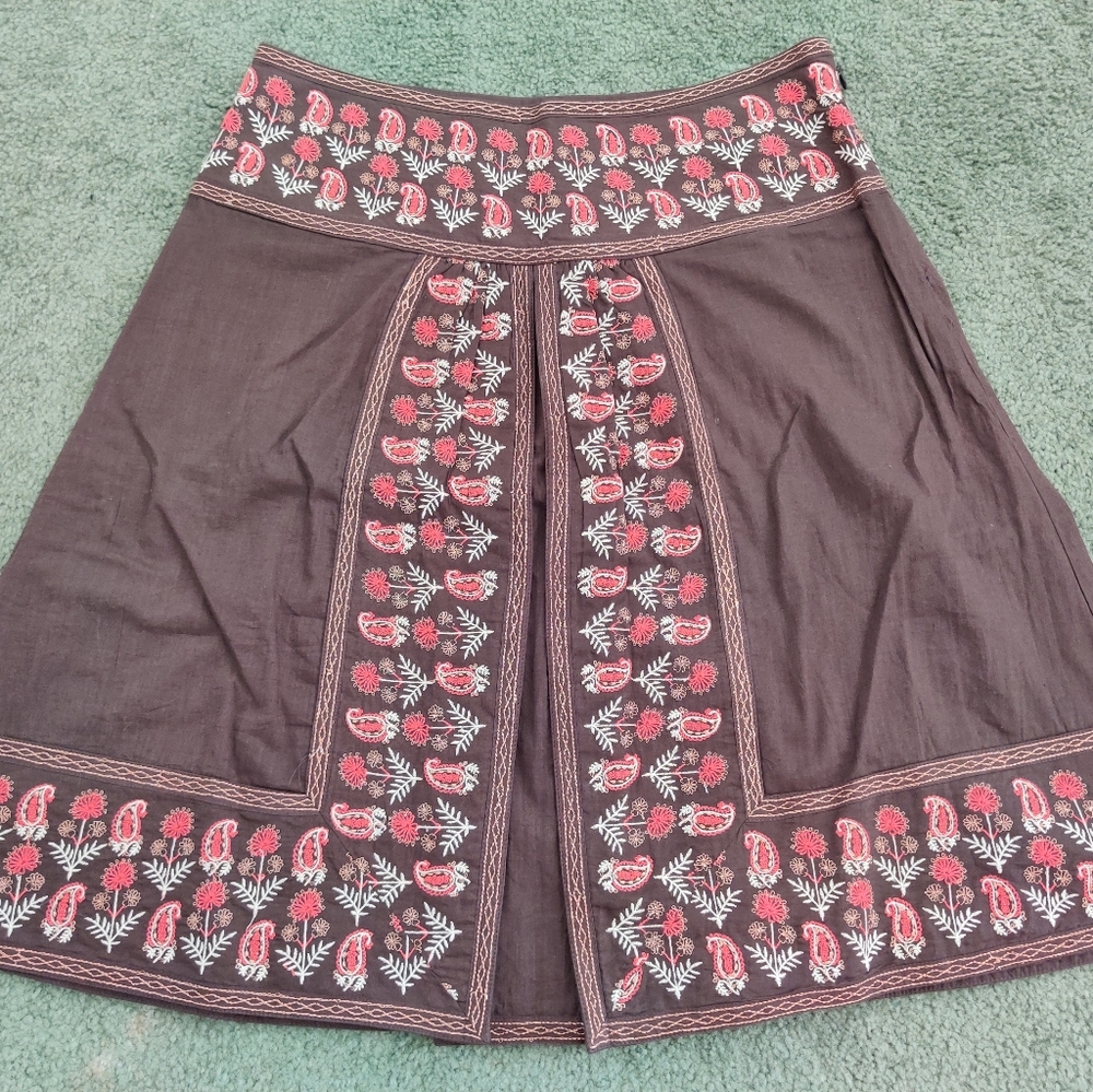 Beautifully detailed Monsoon skirt - Picture 1 of 3